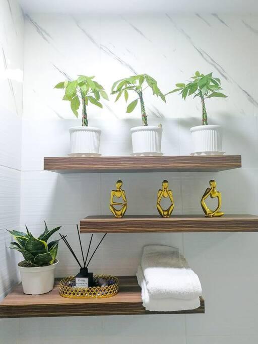 Cozy Studio Unit At Sun Residences Quezon City Εξωτερικό φωτογραφία